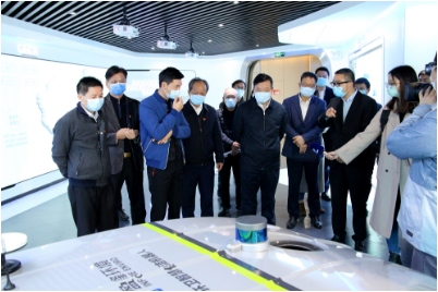佛山市市长朱伟率队视察指导尊龙凯时环境复工抗疫工作，多款环卫消毒设备助力全国抗疫获赞！